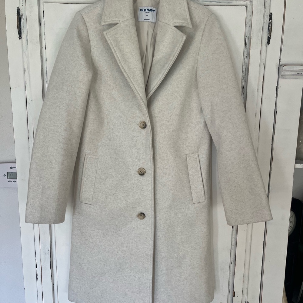 Old Navy Women's Light Cream Coat